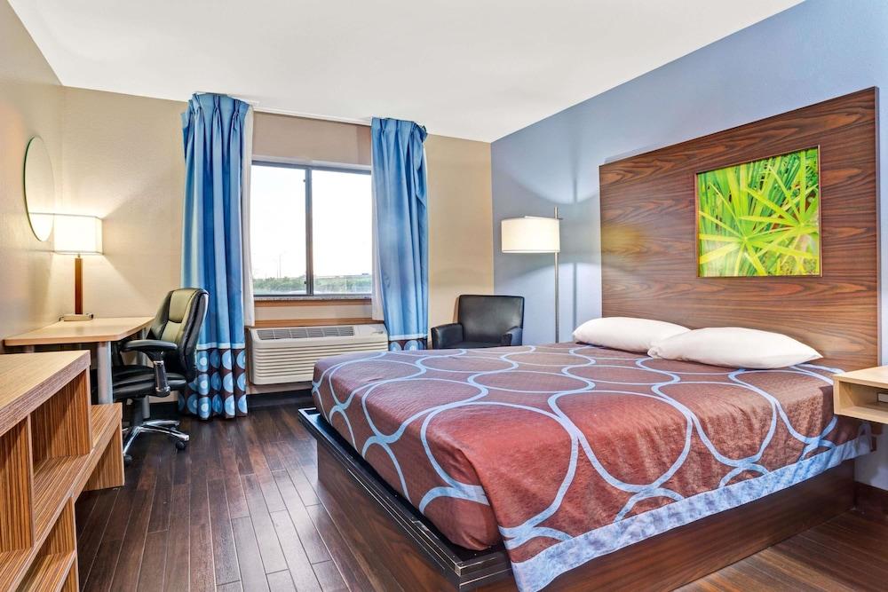 Super 8 By Wyndham Louisville Airport Luaran gambar