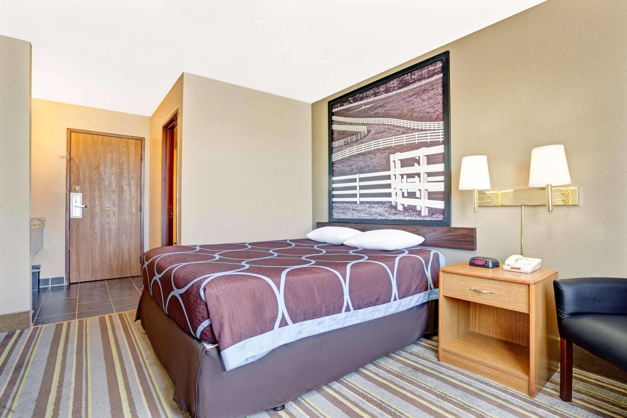 Super 8 By Wyndham Louisville Airport Luaran gambar